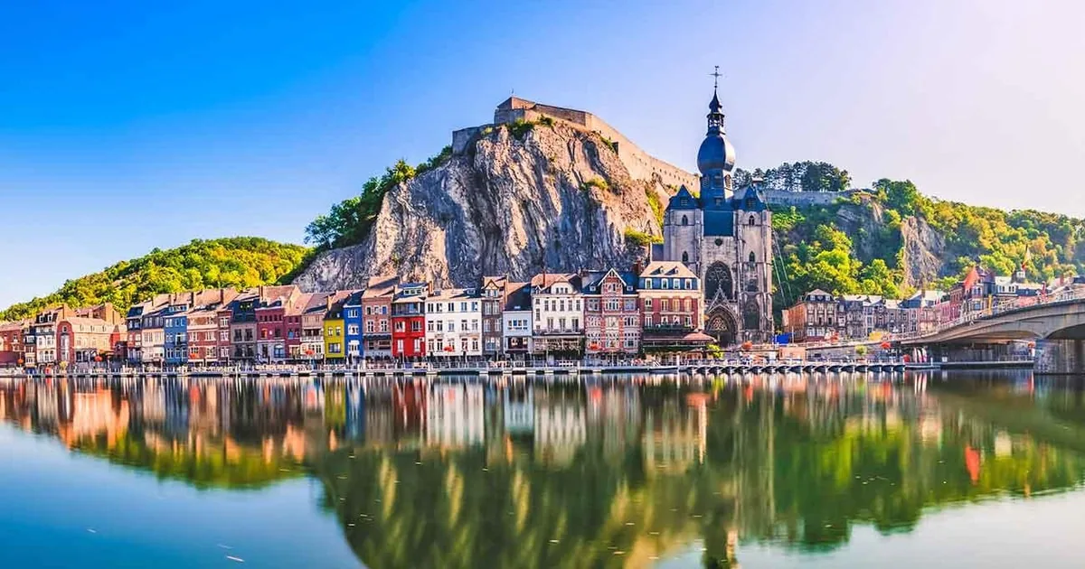 From Brussels: Luxembourg Tour with Dinant Visit
